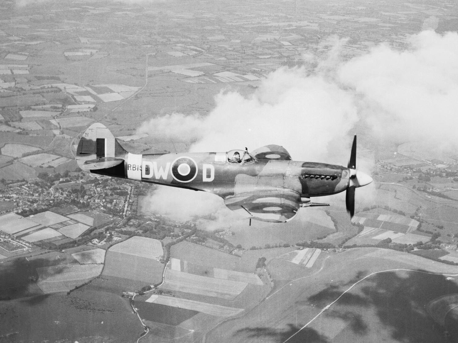 【板件评测】正德福 1/48 喷火-14 战斗机 Spitfire XIV Kitech 08M-M3312H 拼装飞机模型