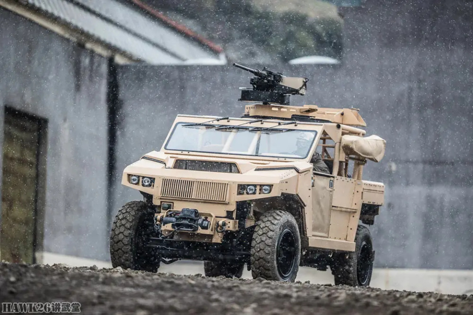 法国新型“灰熊”突击车亮相 加装巡飞弹