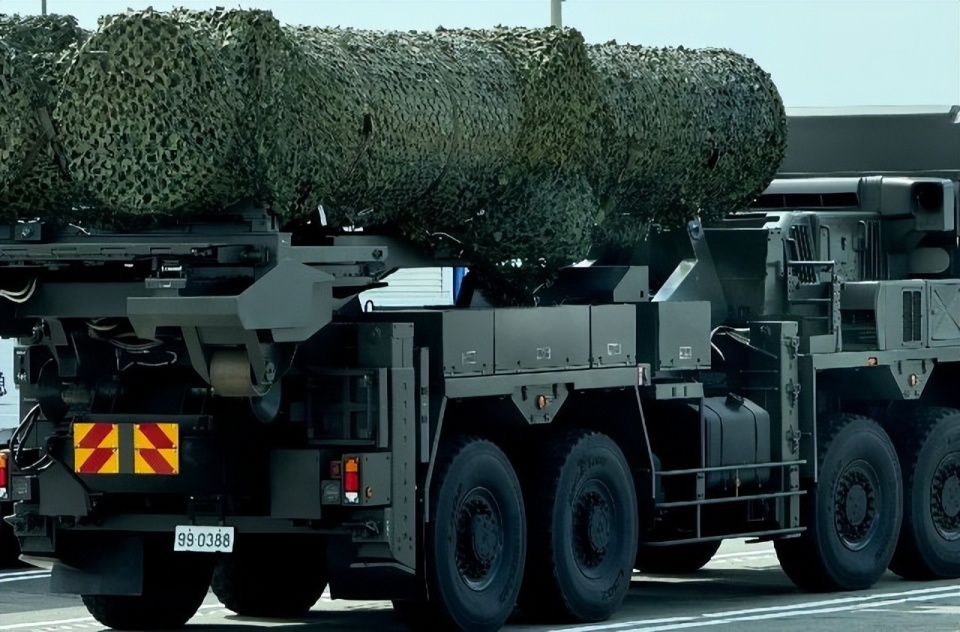 日本官宣部署高超音速导弹 目标中国航母