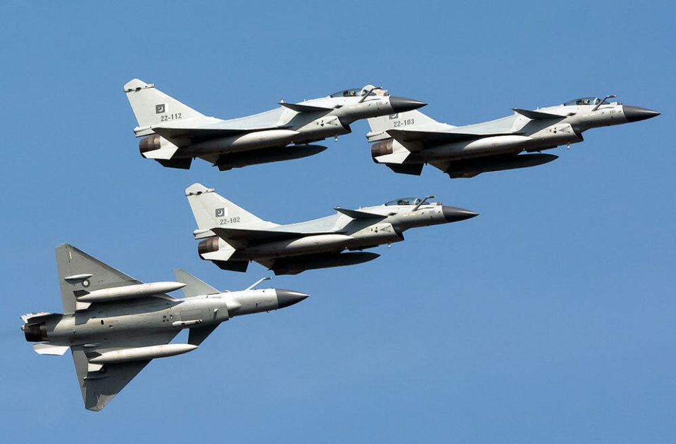 印度五代机正式启动 却难以逾越“三座高山”