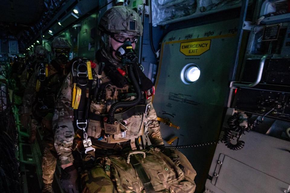 美军高空低开伞 用于特种部队秘密渗透