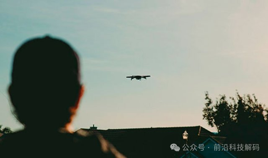 静默猎杀:俄军首次亮相反无人机激光步枪