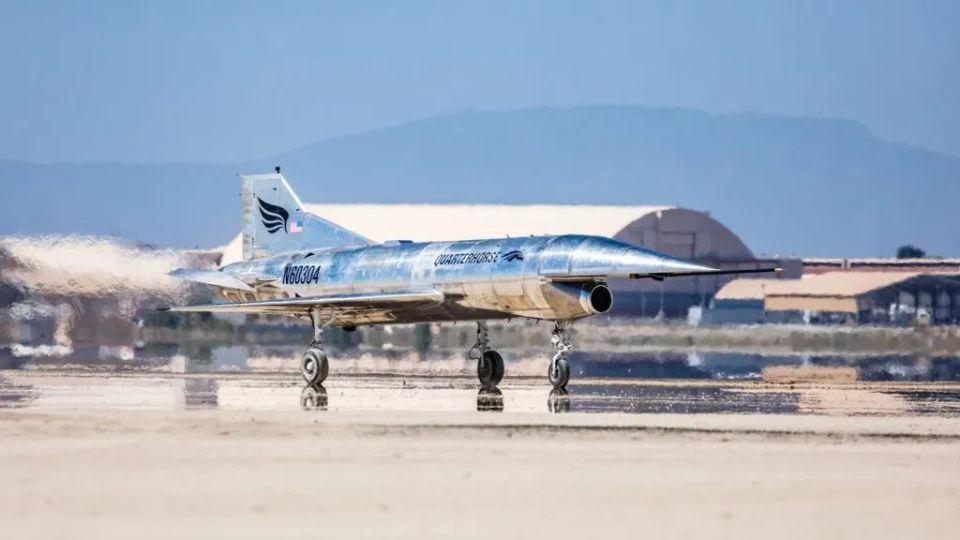 美国高超音速测试原型机首次飞行