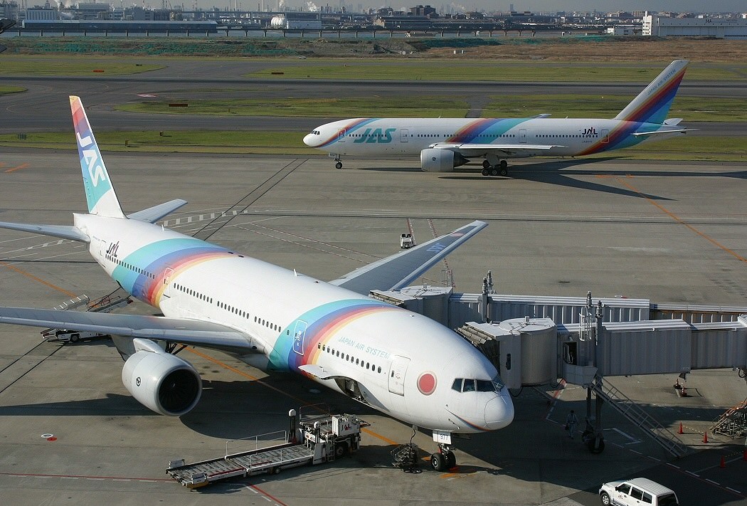 【板件评测】正德福 奇嘉 波音 彩虹 777-200 日本佳速航空 JAS Rainbow 777 Kitech 08M-333 1/300 拼装客机模型