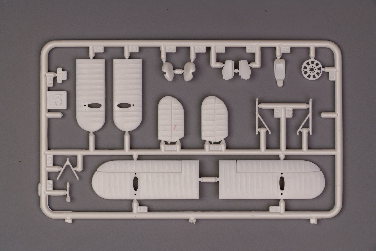 【板件评测】HELLER 苏联 波利卡波夫 伊153 CHAIKA 海鸥战斗机 I-153 249 1/72 拼装飞机模型
