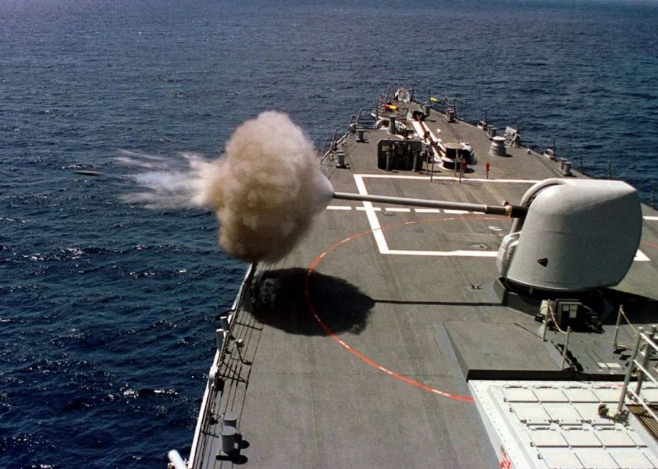 一门中国产130毫米舰炮的采购价,1个亿?