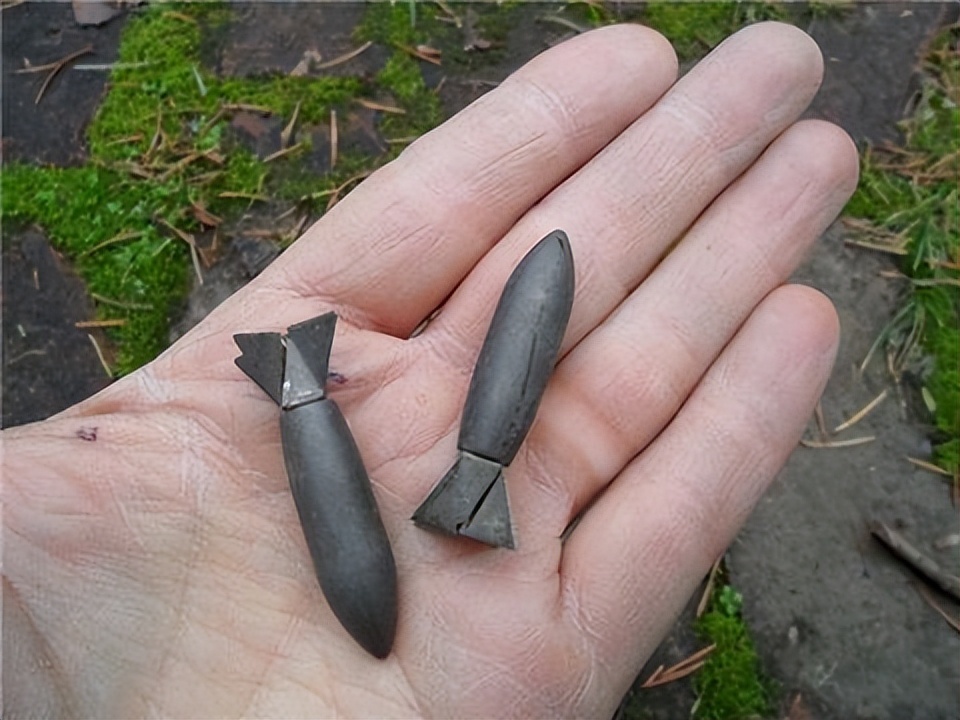 从天而降的“钢针雨”—美军“飞镖炸弹”