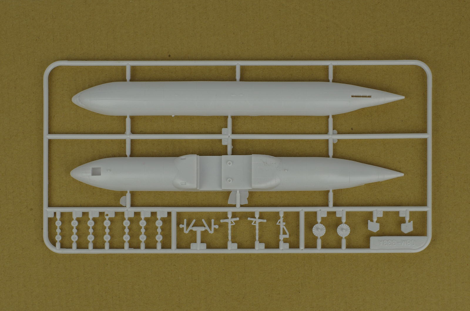 【板件评测】正德福 奇嘉 波音 彩虹 777-200 日本佳速航空 JAS Rainbow 777 Kitech 08M-333 1/300 拼装客机模型