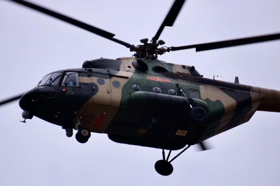 中国为何不引进俄米17 却花十几年研制直8L?