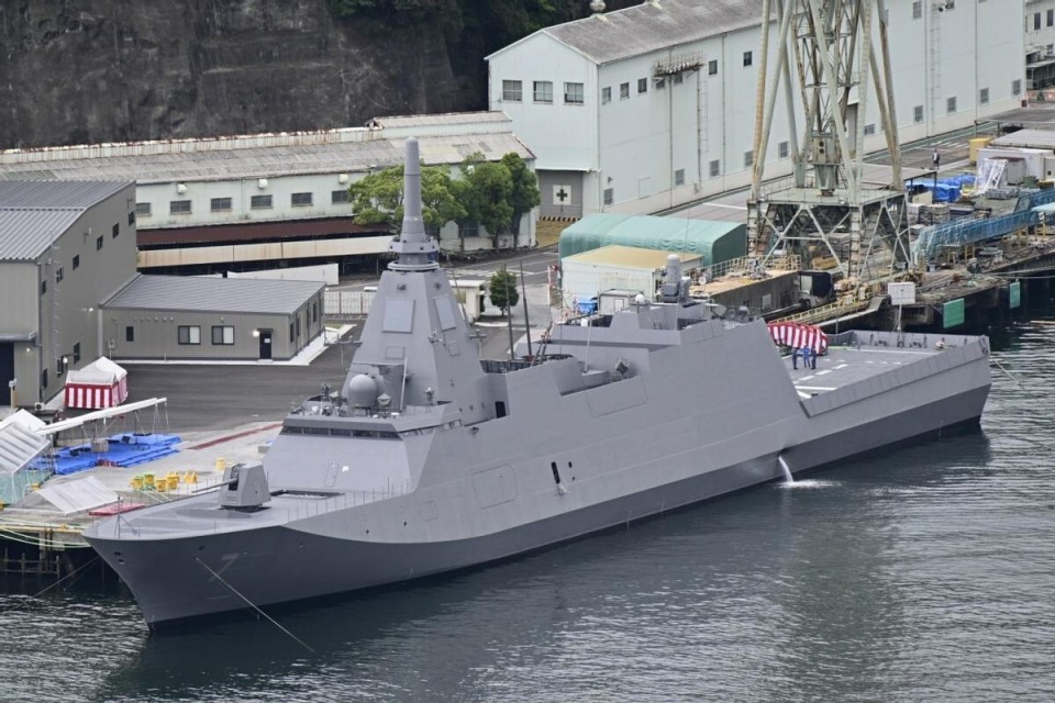 日本海自第7艘最上级护卫舰 首次安装垂发