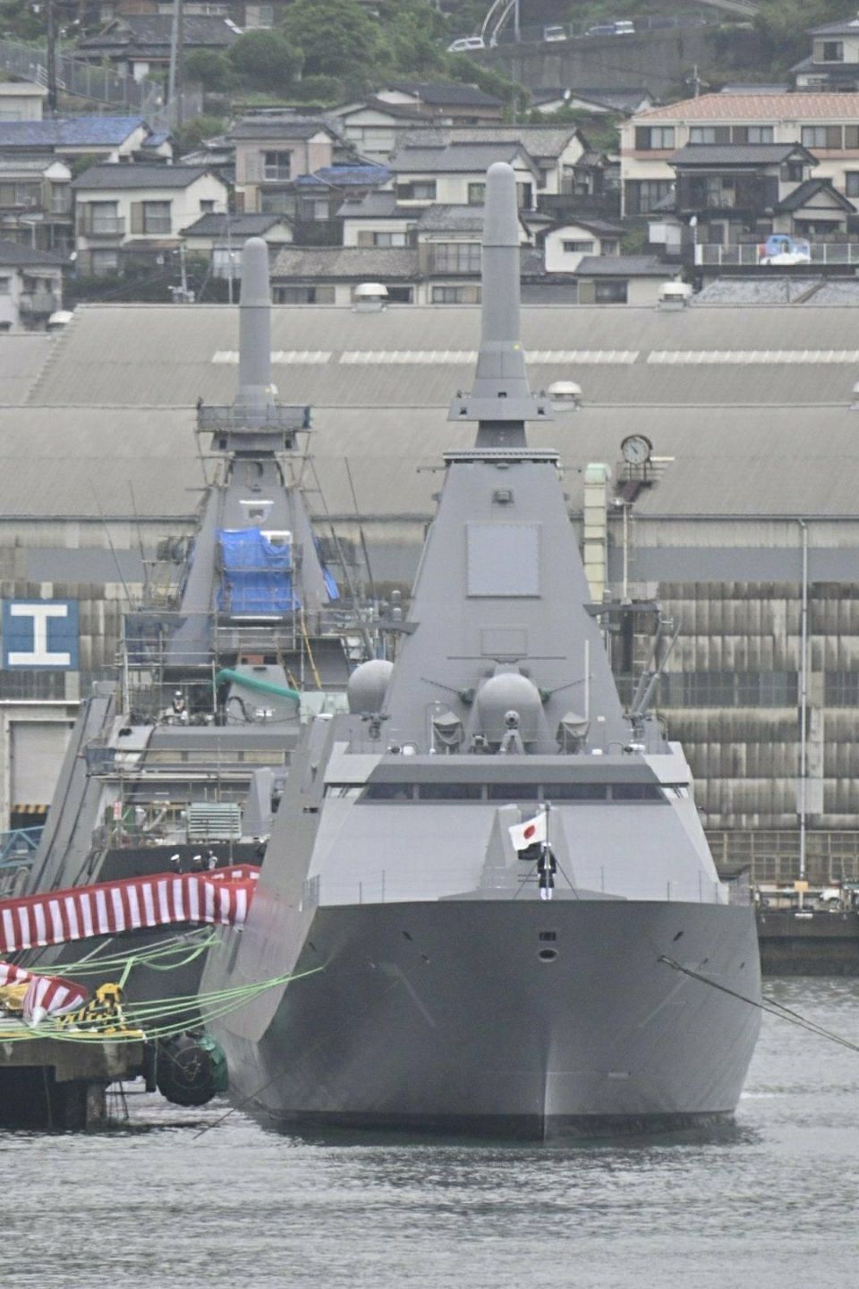 日本海自第7艘最上级护卫舰 首次安装垂发