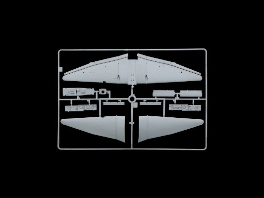 38769 2769 1/48 Ju87 B-2/R-2 Picchiatello