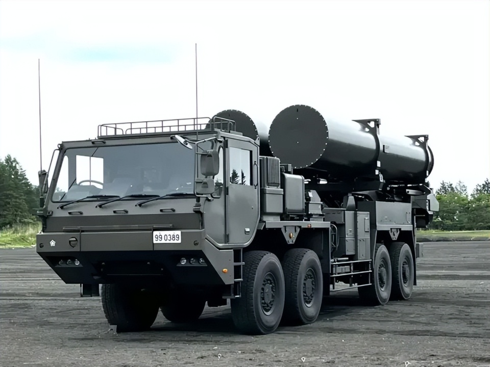 日本官宣部署高超音速导弹 目标中国航母