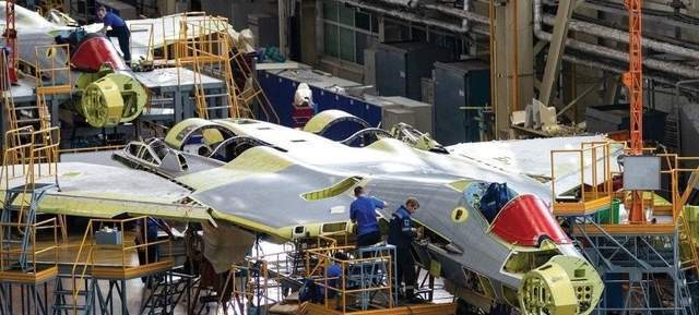 俄罗斯研发双座版苏57 与歼20S截然不同?