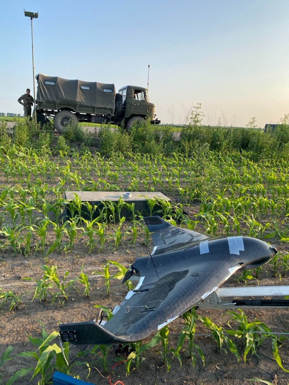 乌军新装备 专门拦截俄军“天竺葵”无人机