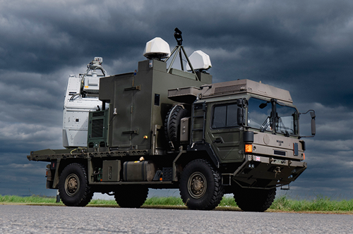 英国首次使用微波定向能武器击落无人机群