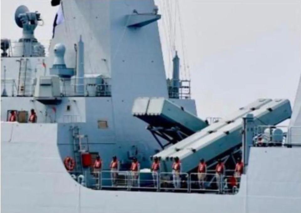 巴铁盛赞中国鹰击12 已成印度洋“航母杀手”