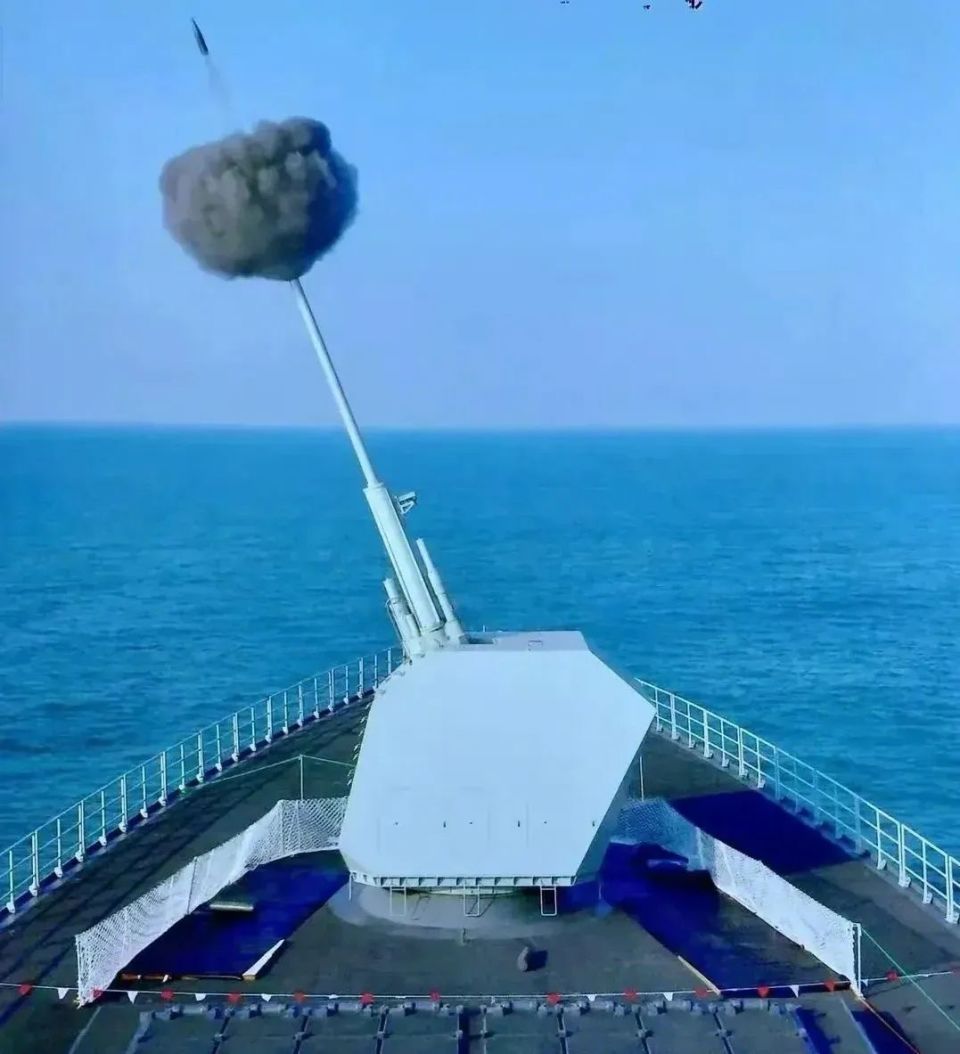 一门中国产130毫米舰炮的采购价,1个亿?