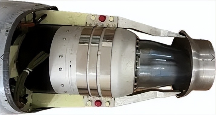 俄新型S8000巡航导弹 配备中国涡喷发动机