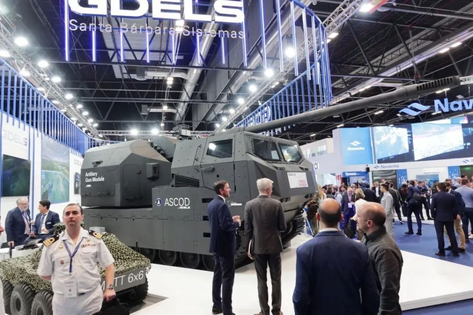 老车拉皮?德国推出NEMESIS自行火炮