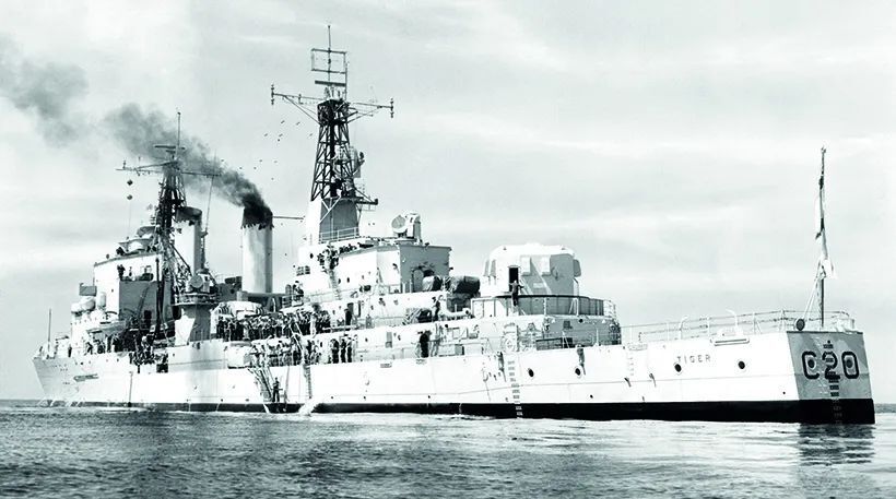 无敌级的缘起:英国虎级直升机巡洋舰