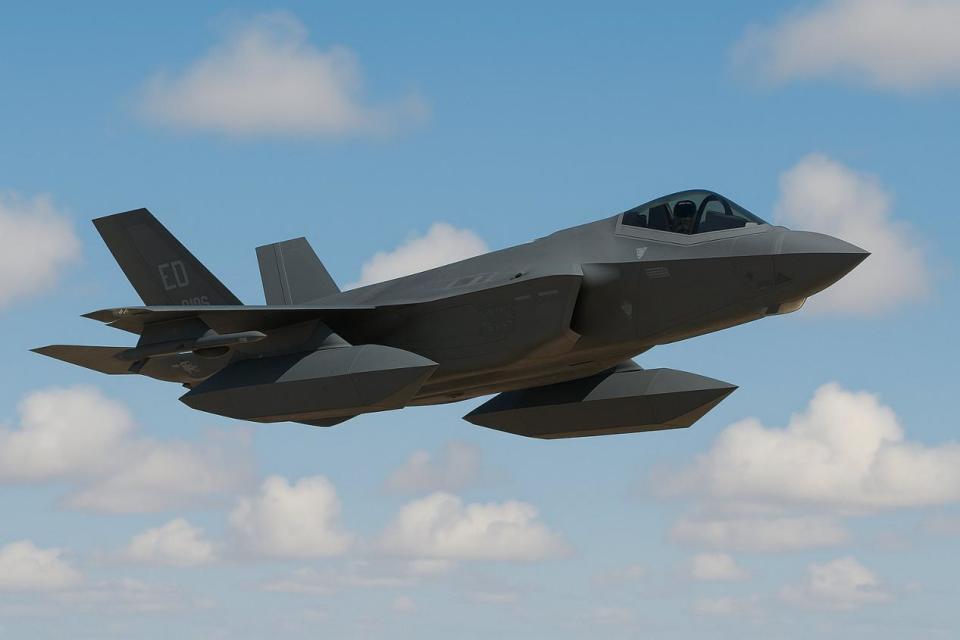 急了!美军考虑为F