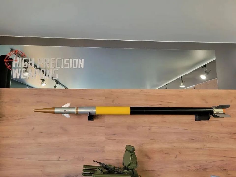 成功摧毁ATACMS导弹 俄军公开铠甲