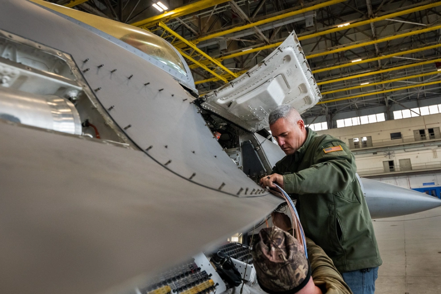 美军推进VENOM计划验证空战人工智能