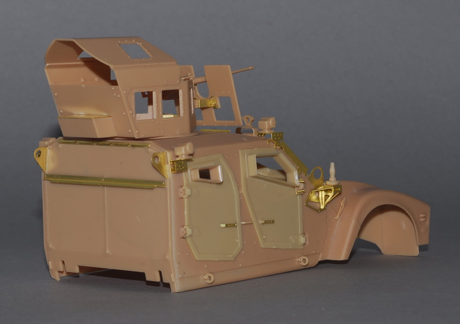 1/35 现代美国 M-ATV 防地雷反伏击装甲车