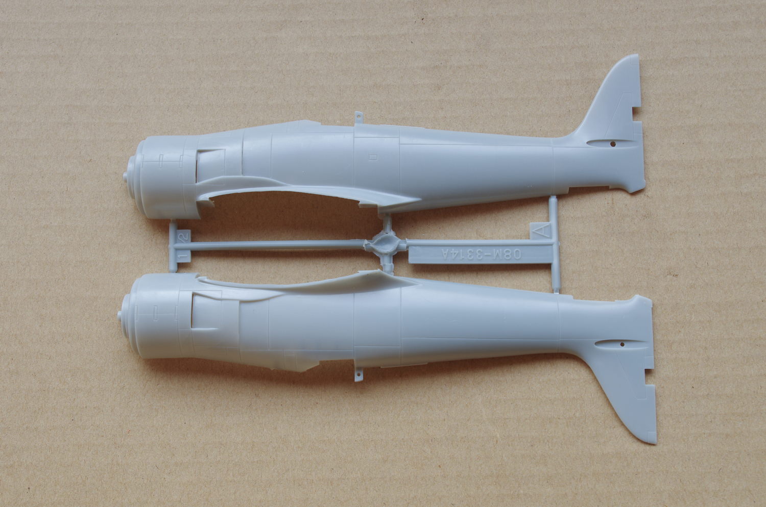 【板件评测】正德福 1/48 海怒战斗机 SEA FURY Kitech 08M-3314H 拼装飞机模型