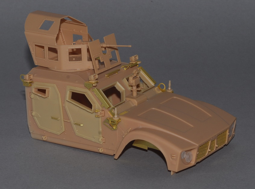 1/35 现代美国 M-ATV 防地雷反伏击装甲车