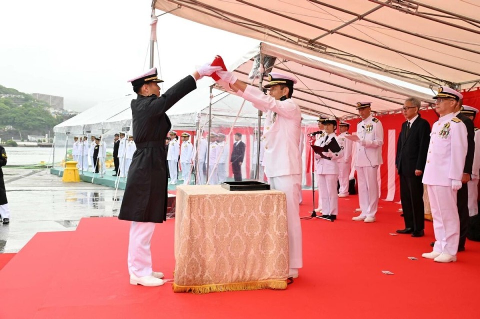 日本海自第7艘最上级护卫舰 首次安装垂发