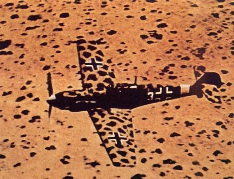 美军为A10设计低空迷彩 却穿在强5身上？