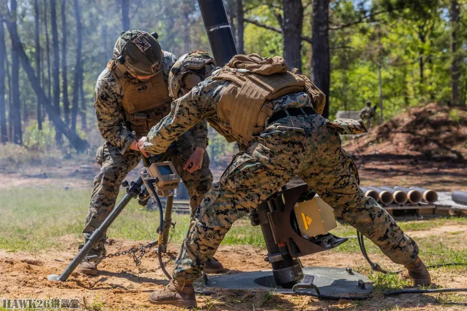 美军M120迫击炮经过改装 可适配制导炮弹