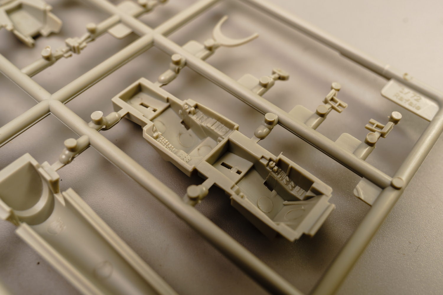 【板件评测】Hobbyboss 1/72 法国达索阵风B型战斗机 Dassault Rafale B 87245