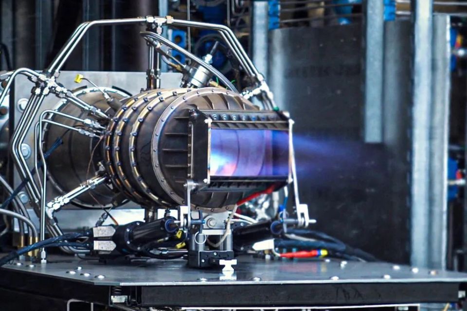 美国高超音速测试原型机首次飞行