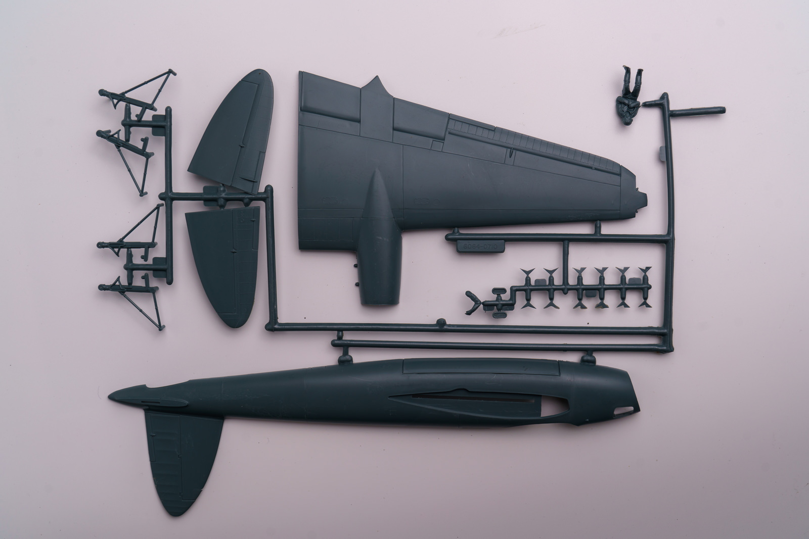 【板件评测】长谷川 德哈维兰蚊式战斗机 De Havilland DH.98 Mosquito 1/48 HM9 monogram 摩根 拼装飞机模型