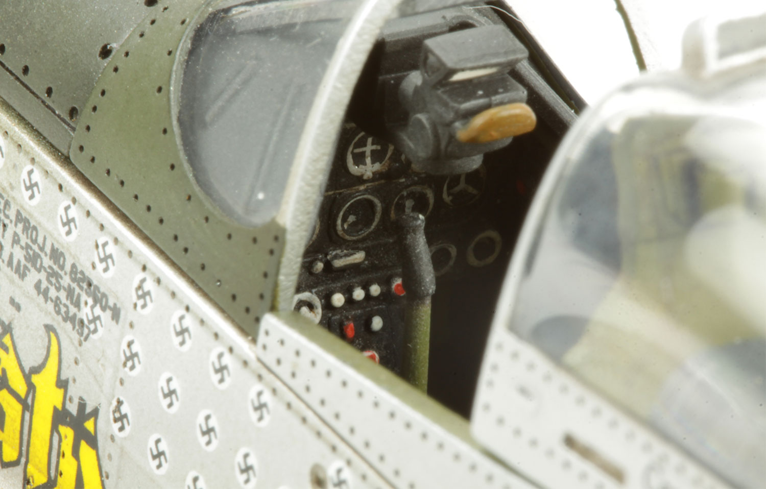 北美P-51D战斗机“黄鼻野马”