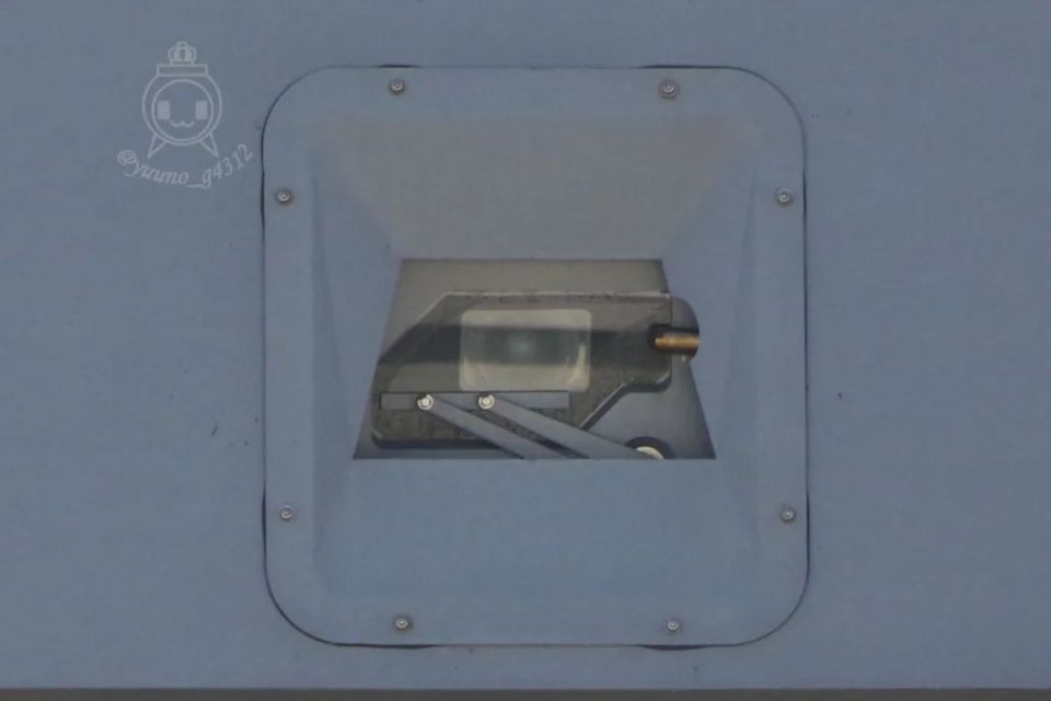 日本海自新护，环形CIC屏幕竟是投影仪？