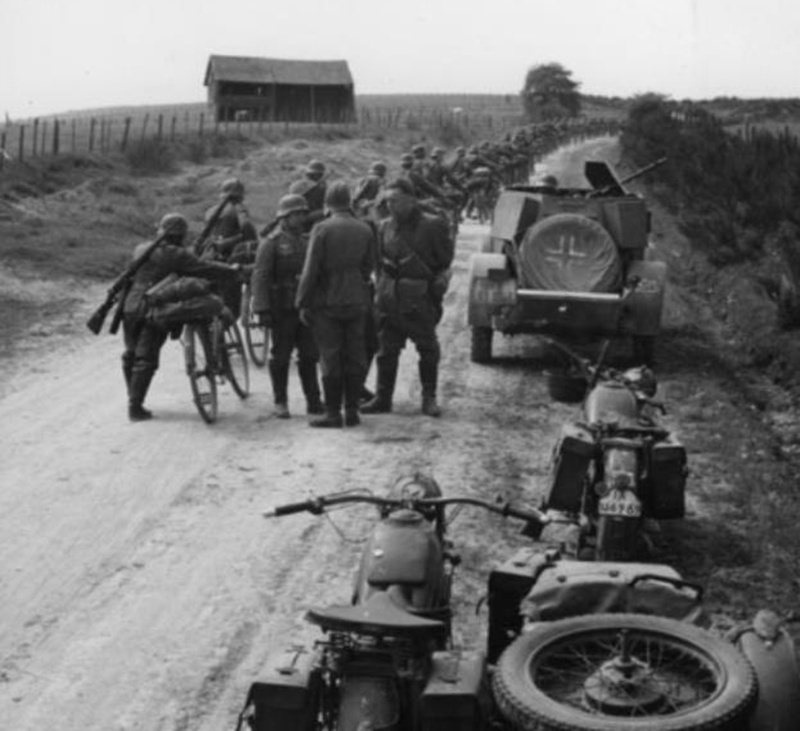 被迫上战场的训练车—德国Kfz.13/14