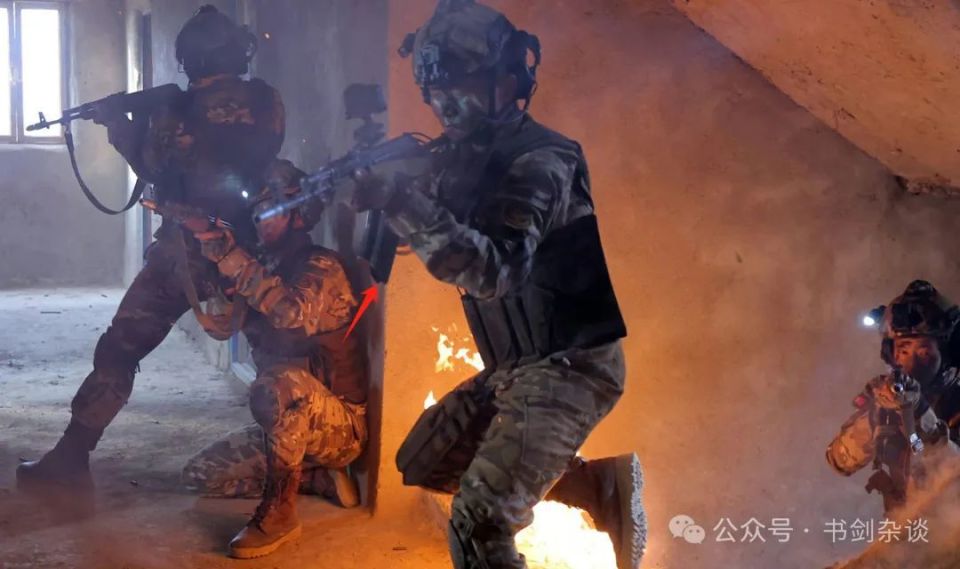 朝鲜狙击枪亮相,神似中国狙击枪?