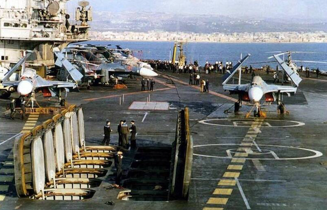 英国航母效仿苏联 从飞行甲板发射远程导弹