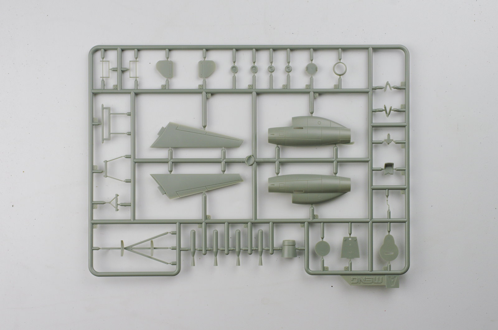【板件评测】MENG 日本陆军 萱场4型 飞翼喷气战斗机 Kayaba Ku-4 Katsuodori 1/72 DS-001 飞机模型