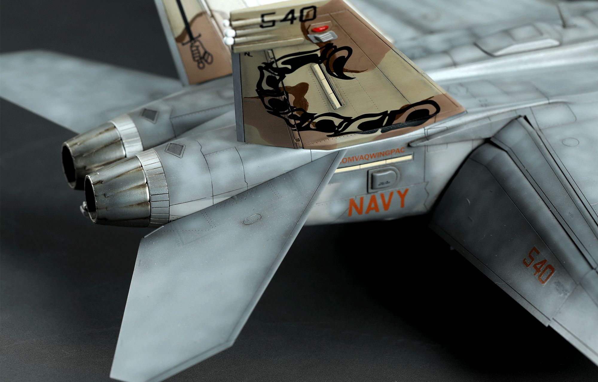 波音EA-18G“咆哮者”电子战攻击机