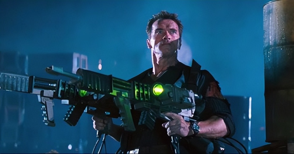 中国军工新成果:电磁动力发射武器