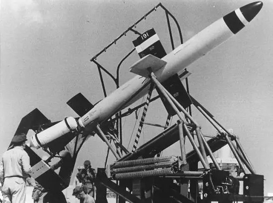 美国海军导弹诞生故事—蛮荒时期