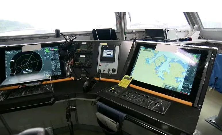 日本海自新护，环形CIC屏幕竟是投影仪？