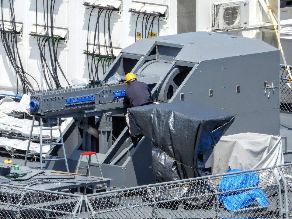 日本电磁炮第二次上舰,本月底进行海上测试