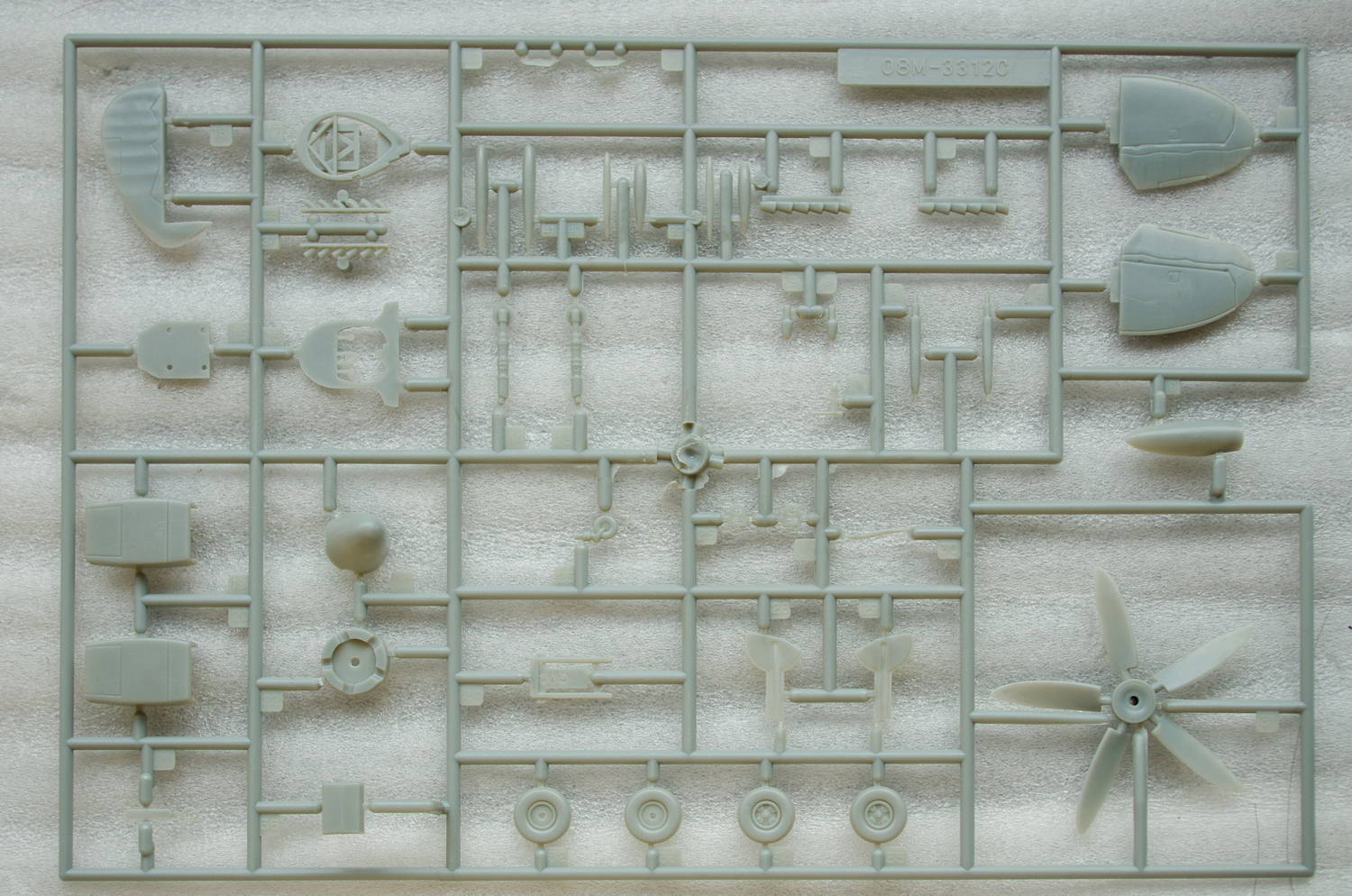 【板件评测】正德福 1/48 喷火-14 战斗机 Spitfire XIV Kitech 08M-M3312H 拼装飞机模型