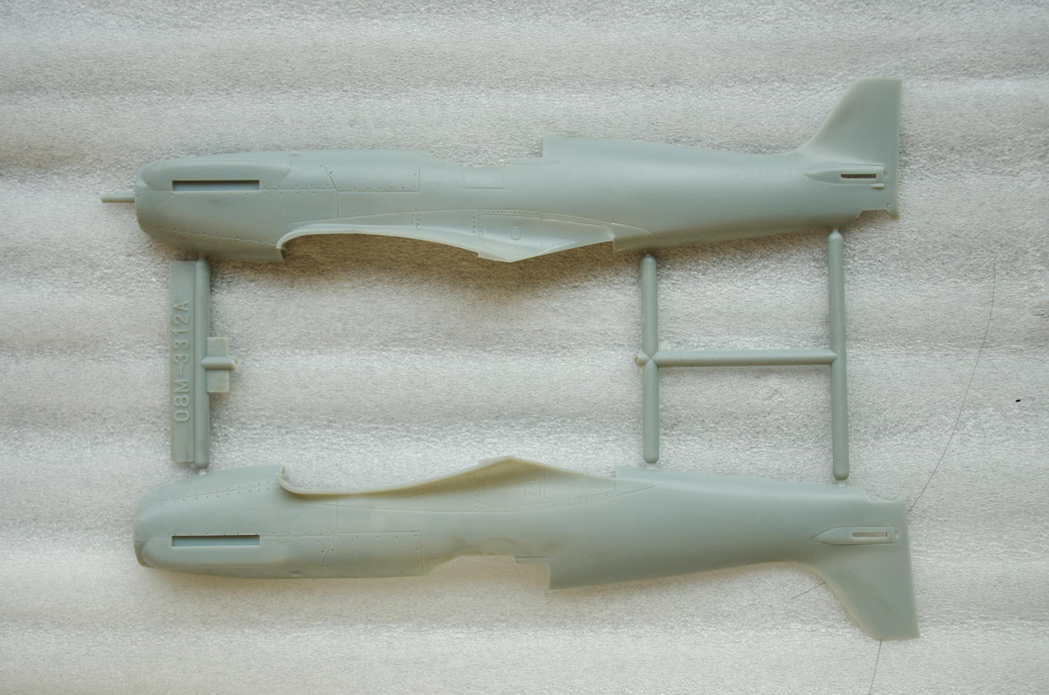 【板件评测】正德福 1/48 喷火-14 战斗机 Spitfire XIV Kitech 08M-M3312H 拼装飞机模型